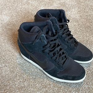 Nike Sky High Dunks